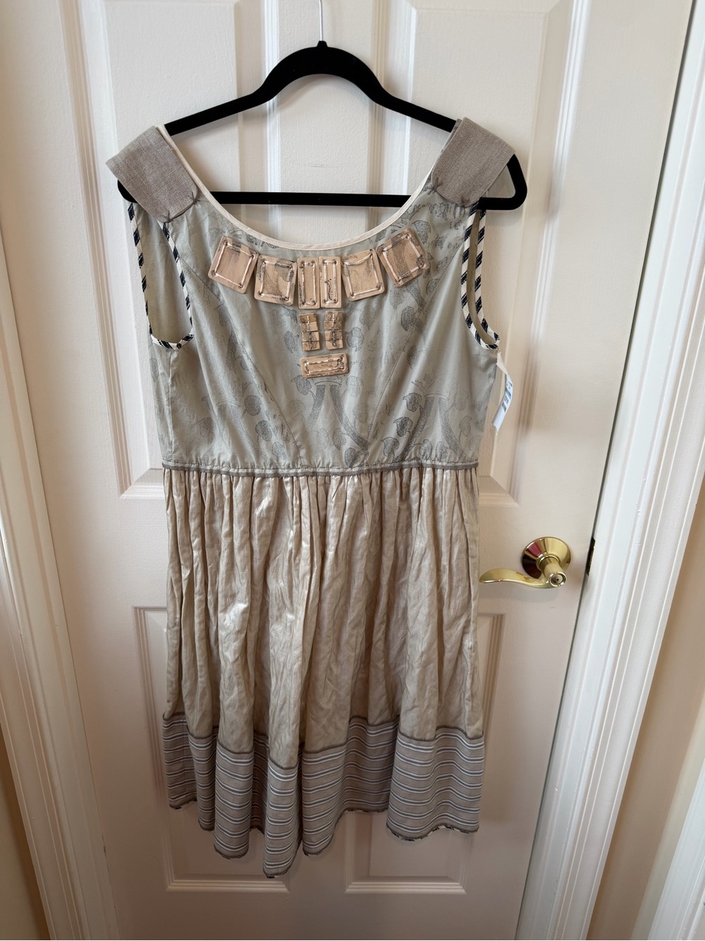 Philosophy di Alberta Ferretti Beige and Embellished  Dress Wooden Neckline nwt